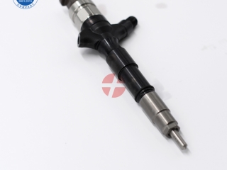 isuzu injector nozzle 23670-39445 for Fuel Pump Injector Assy 